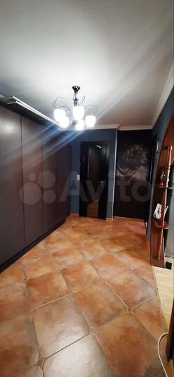 2-к. квартира, 53 м², 1/5 эт.