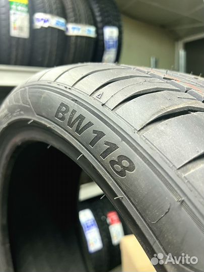 Bearway BW118 275/40 R21 и 315/35 R21 84T