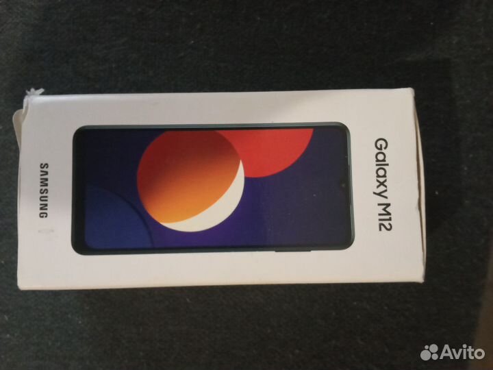 Чехлы + зарядное и документы