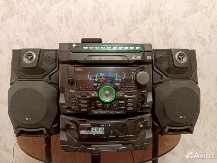 Музыкальный центр LG