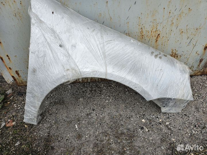 Крыло переднее Golf 5