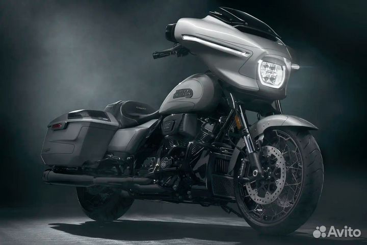 Harley Davidson CVO Street Glide 121