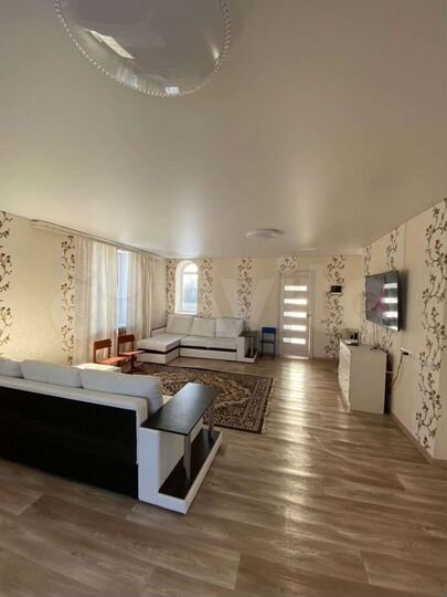 Коттедж 170 м² на участке 15 сот.