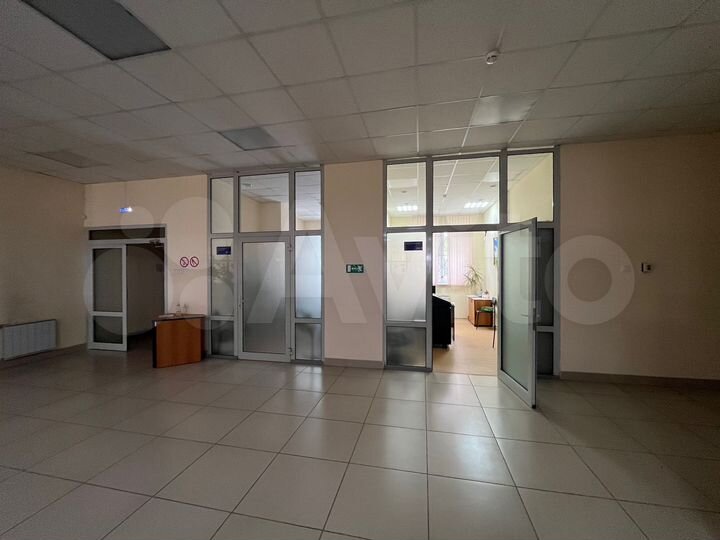 Офис, 13.8 м², в здании Банка