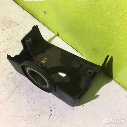 Кожух рулевой колонки нижний Ауди 80 90 Б3