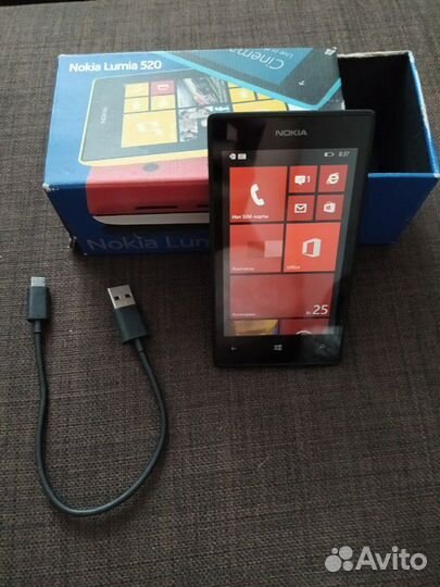 Телефон Nokia lumia 520