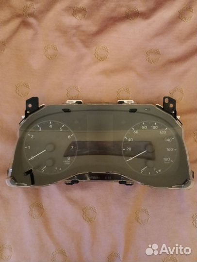 Панель приборов toyota Yaris 2020