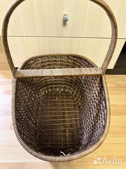 Корзинка плетеная