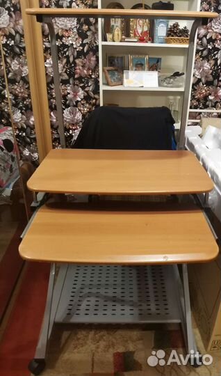 Компьютерный стол бу маленький