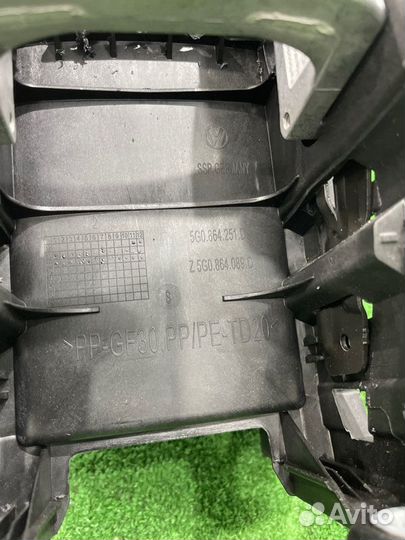 Подлокотник Volkswagen Golf MK7 CJZ 2015