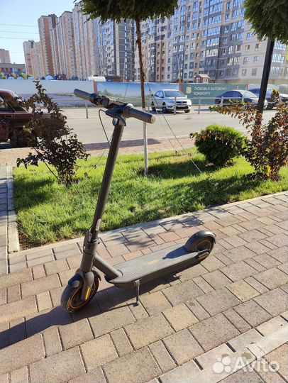 Электросамокат ninebot max g30