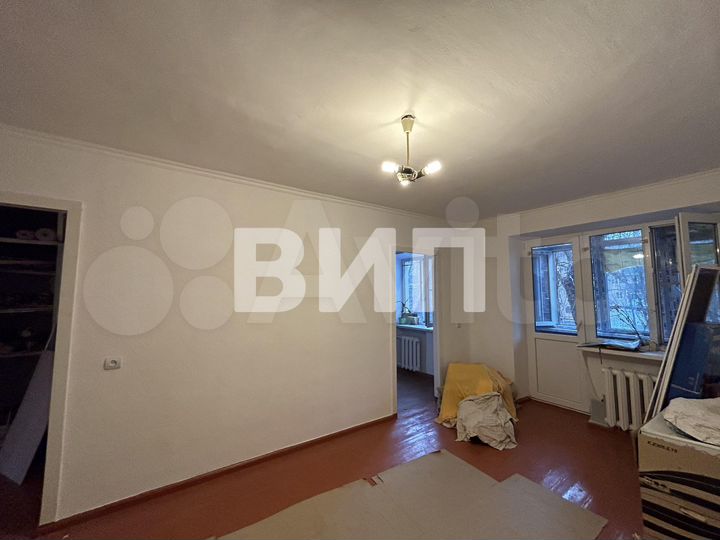 3-к. квартира, 55 м², 2/5 эт.