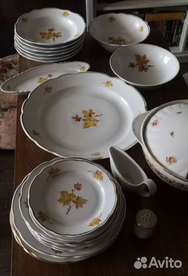 Столовый + чайный сервиз на 12 персон гдр