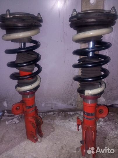 Передние стойки