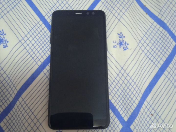 Samsung Galaxy A8 (2018), 4/32 ГБ