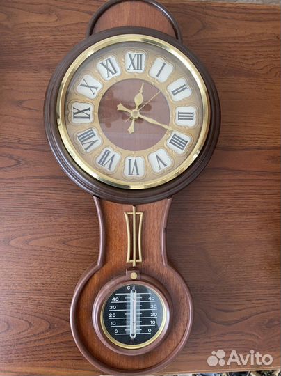 Часы настенные