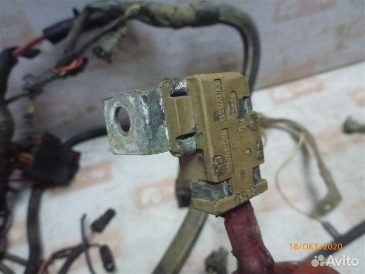 Проводка моторного отсека Renault Symbol LB0C