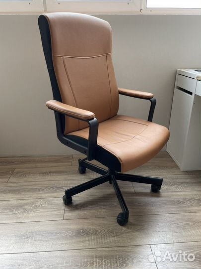 Компьютерное кресло IKEA millberget
