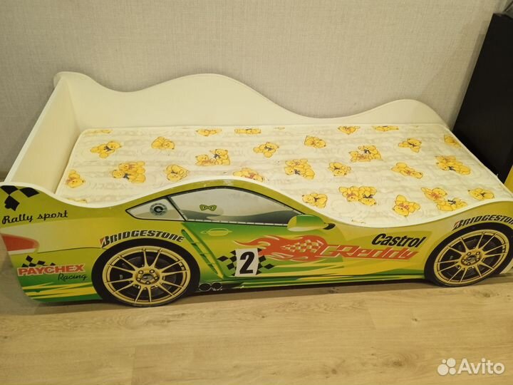 Детская кровать машинка с матрасом