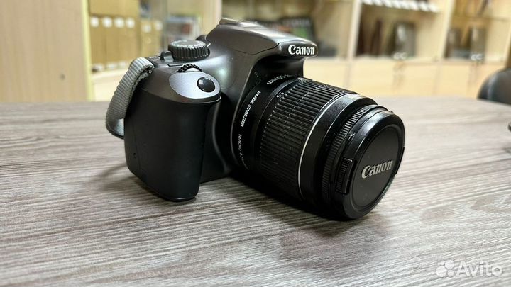 Canon 1100D Kit 18-55mm Пробег: 7570