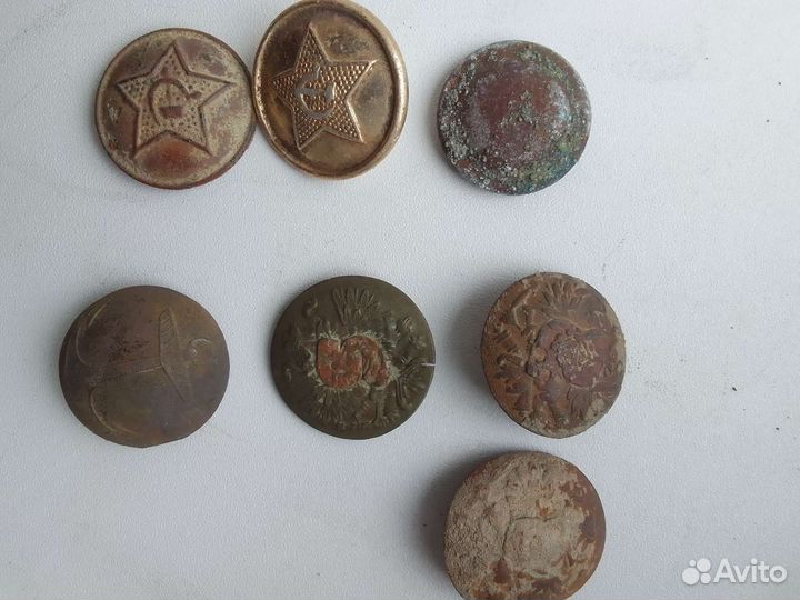 Пуговицы