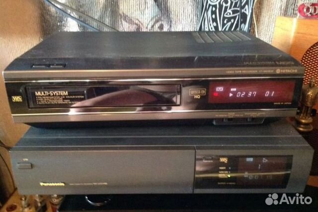 Видеомагнитофон Hitachi VT-M619EM