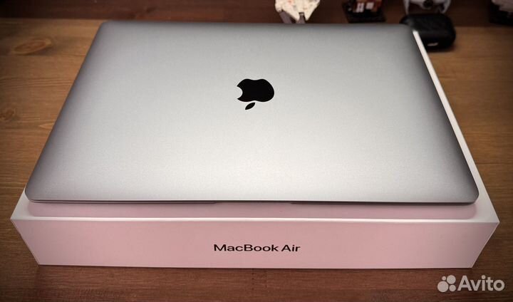 Apple MacBook air 13 2020 m1