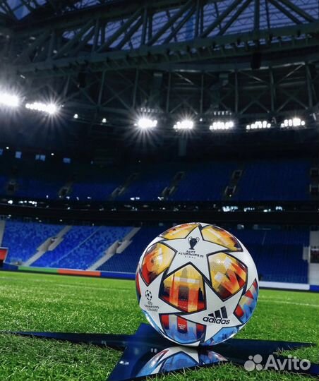 Футбольный мяч adidas лига чемпионов