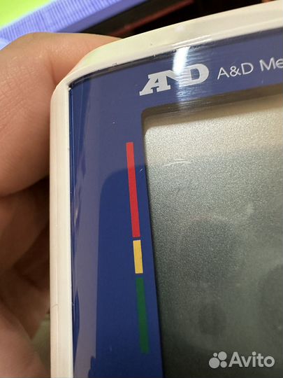 Тонометр автоматический на запястье