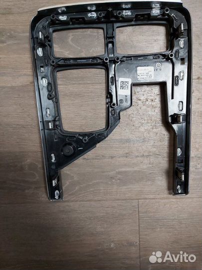 Накладка декоративная Mercedes Gl 400 166 276.821