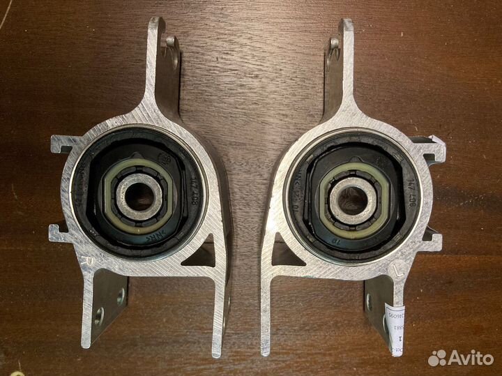 Сайлентблок рычага переднего Mercedes-Benz