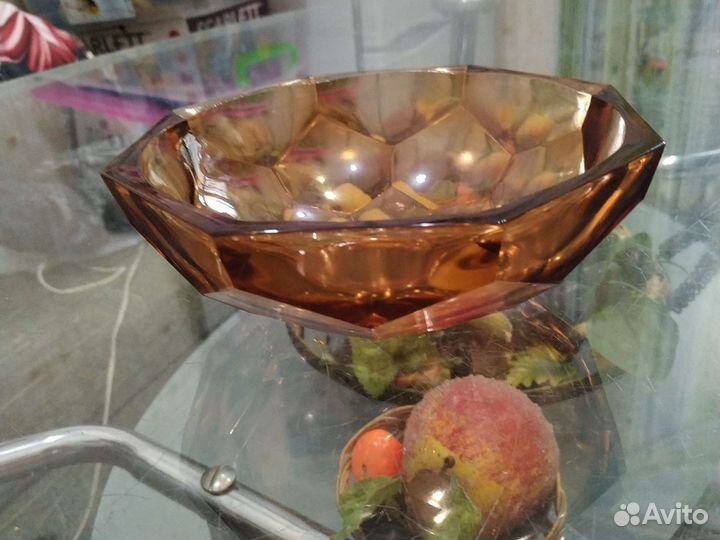 Салатники стопочки,и др.цветное стекло времён СССР