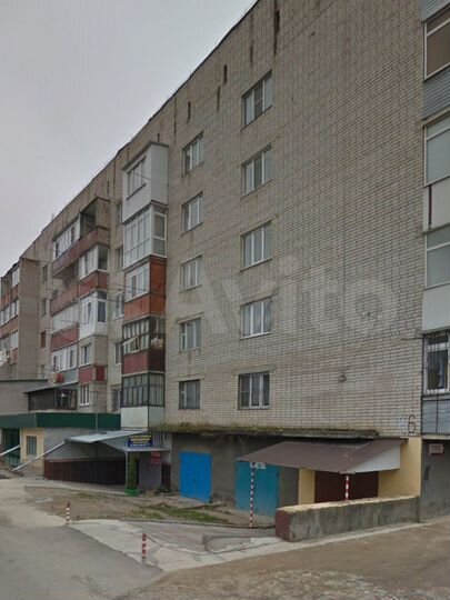 3-к. квартира, 100 м², 1/5 эт.