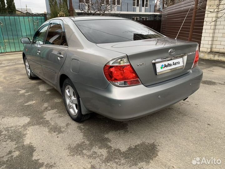 Toyota Camry 2.4 AT, 2005, 324 000 км