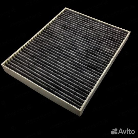 Салонный фильтр на Toyota Prius V