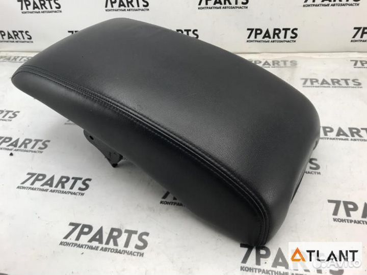 Бардачок между сиденьями toyota crown majesta