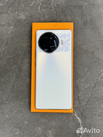 TECNO Spark 20 Pro+, 8/256 ГБ