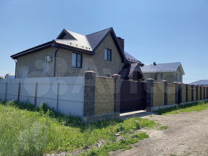 Коттедж 224 м² на участке 7,5 сот.