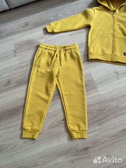 Новый Спортивный Костюм