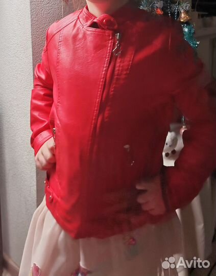 Кожзам куртка косуха 7,8 лет