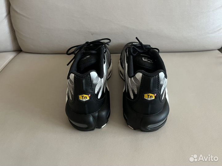 Кроссовки Nike Air Max tn plus 42 размер