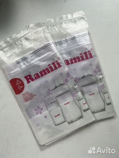 Молокоотсос с бутылочками