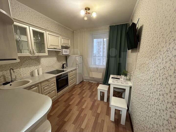 1-к. квартира, 40 м², 14/17 эт.