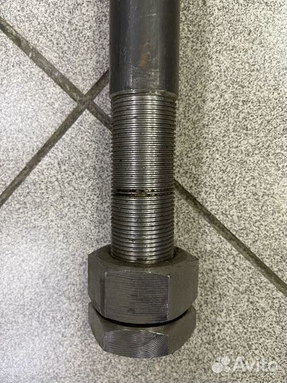 Шпилька (стремянка) кму М32*850*2 неполная резьба