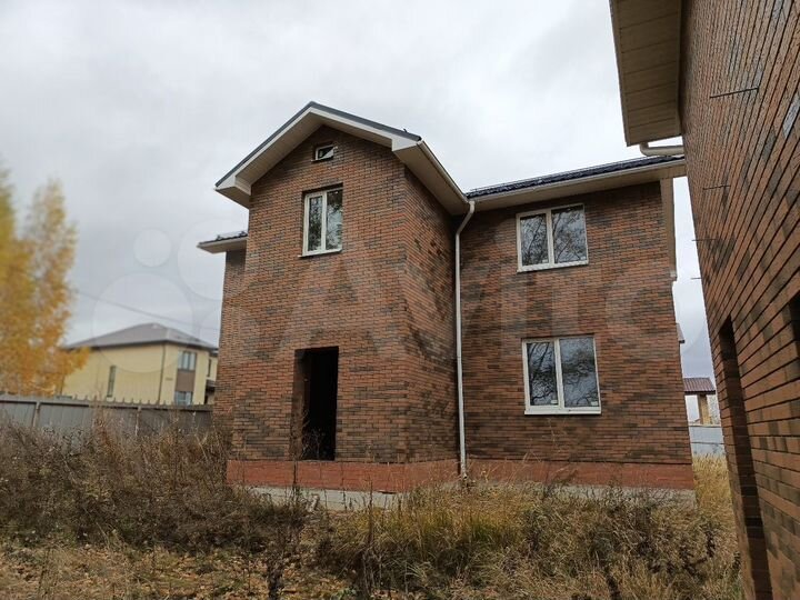 Коттедж 165 м² на участке 6 сот.