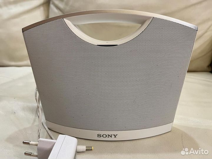 Bluetooth колонка Sony SRS-BTM8