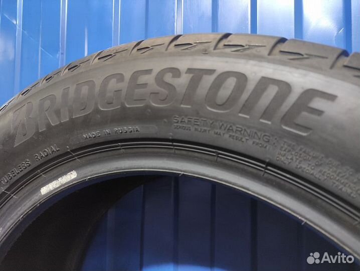 Bridgestone Turanza T005 215/55 R17