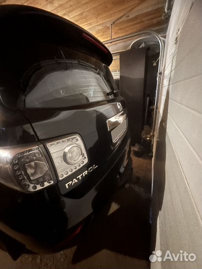 Nissan Patrol 5.6 AT, 2011, 247 500 км