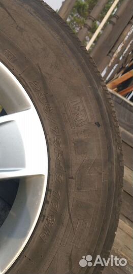 Nexen Roadian 541 235/75 R16