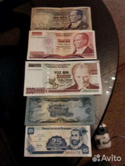 Банкноты разных стран для коллекционеров